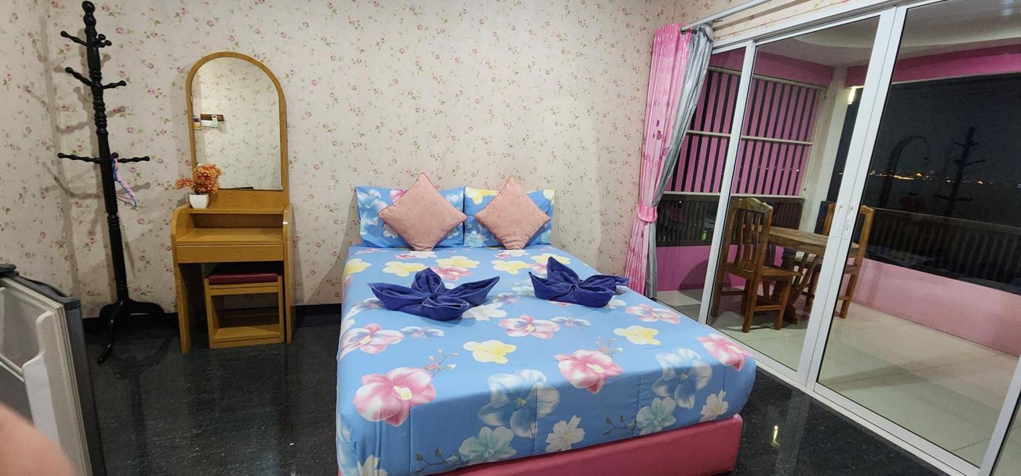 Puttaraksa Kohlarn Hotel Екстериор снимка